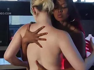 Mia Malkova et Kenna ...